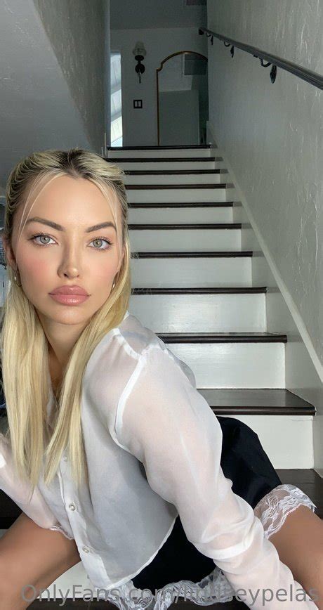 Lindsey Pelas Nude May 12th Onlyfans Livestream Leaked